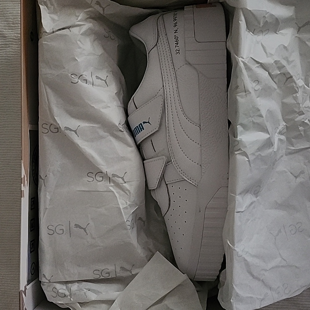 Selena Gomez Puma Cali Velcro